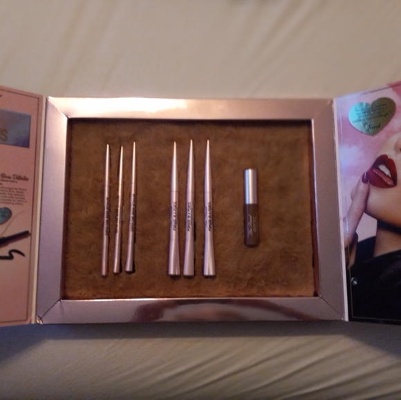 Too Faced Be As Bold As Your Brows PR Set - Picture 3 of 5